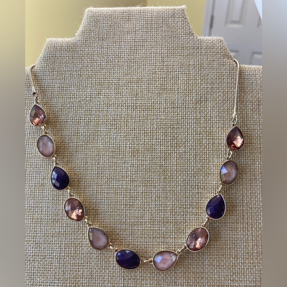 Nine West Purples And Pink Teardrop Round Stones Necklace 22$